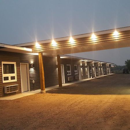Centennial Motel Kindersley Exterior photo